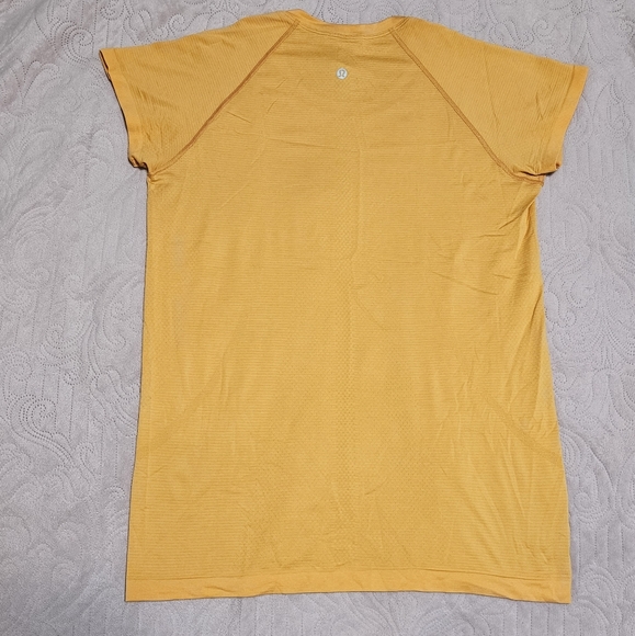 Lululemon Swiftly Tech Short Sleeve Sz 12 - Picture 4 of 7